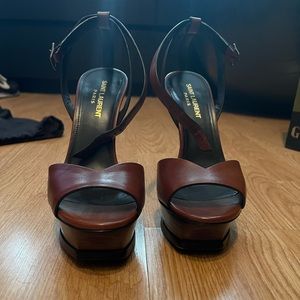 Worn once Saint Laurent sandals in a beautiful brown size 6.5